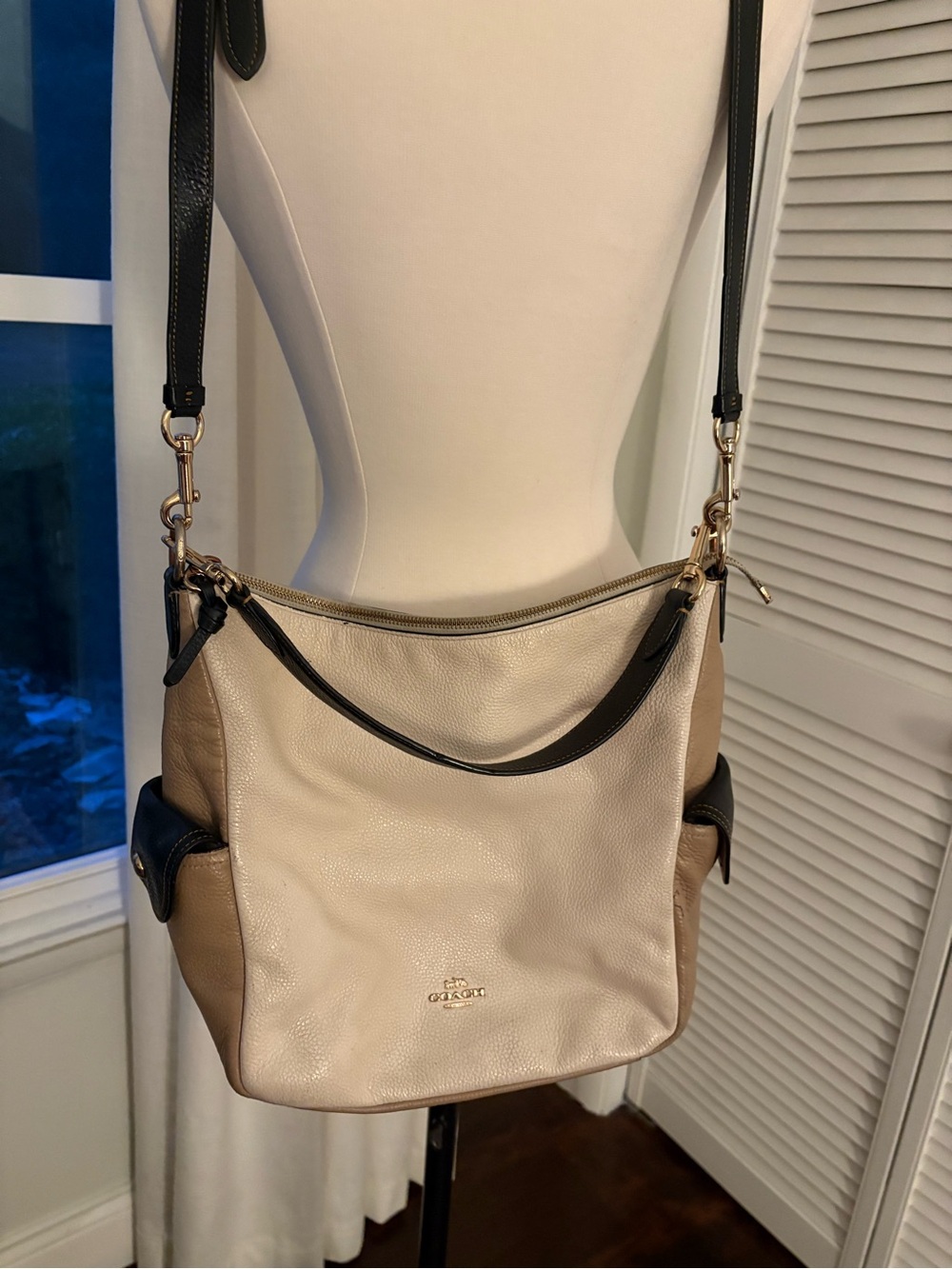 Coach Cream and Black Pebble Leather Shoulder Bag
